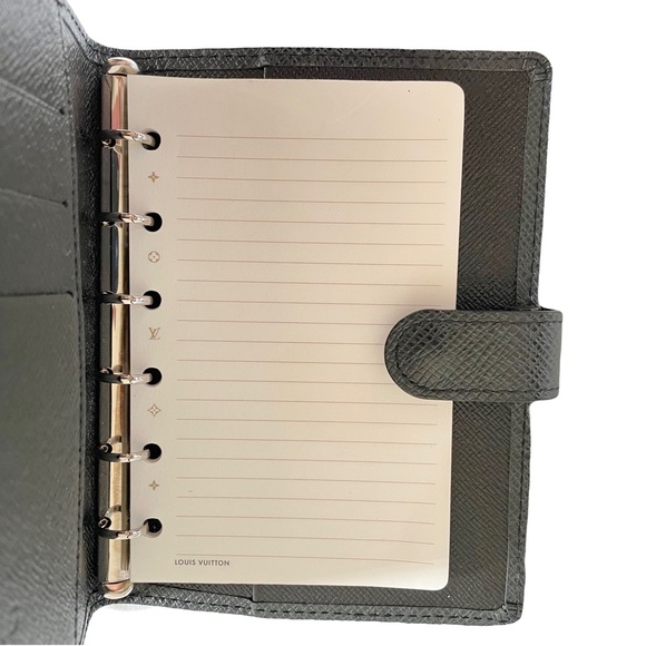 Louis Vuitton PM Taiga Agenda Cover - Picture 6 of 11